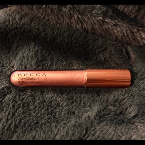 ✨ 2/$30 ✨ BECCA GLOW GLOSS IN CHAMPAGNE CREPE ✨ - Picture 2 of 2